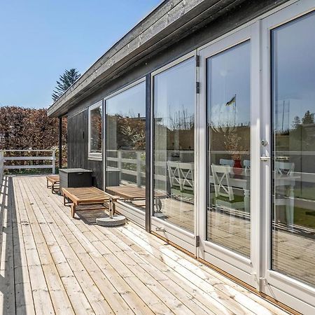2 Bedroom Stunning Home In Strøby Ladeplads Exterior foto